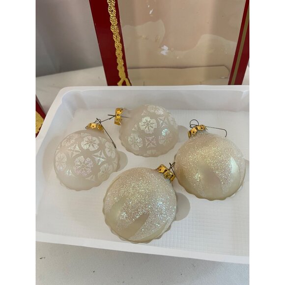 Vintage Victoria Collection Glass Snow Frosted White Snowflake Christmas Tree Or - Picture 2 of 9